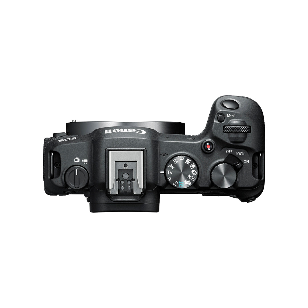 Cámara Canon EOS R8 con lente RF 24-50mm F4.5-6.3 IS STM