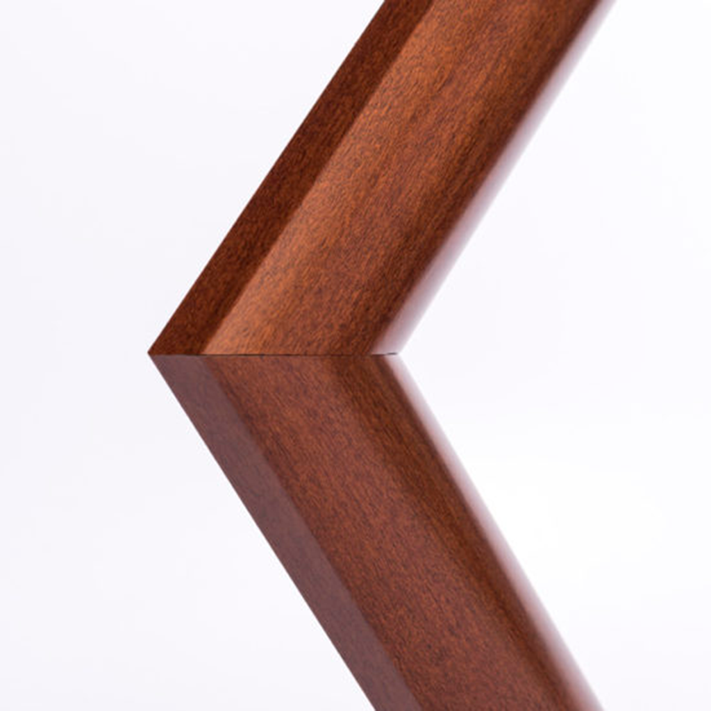 Marco tradicional ancho curvo Nogal