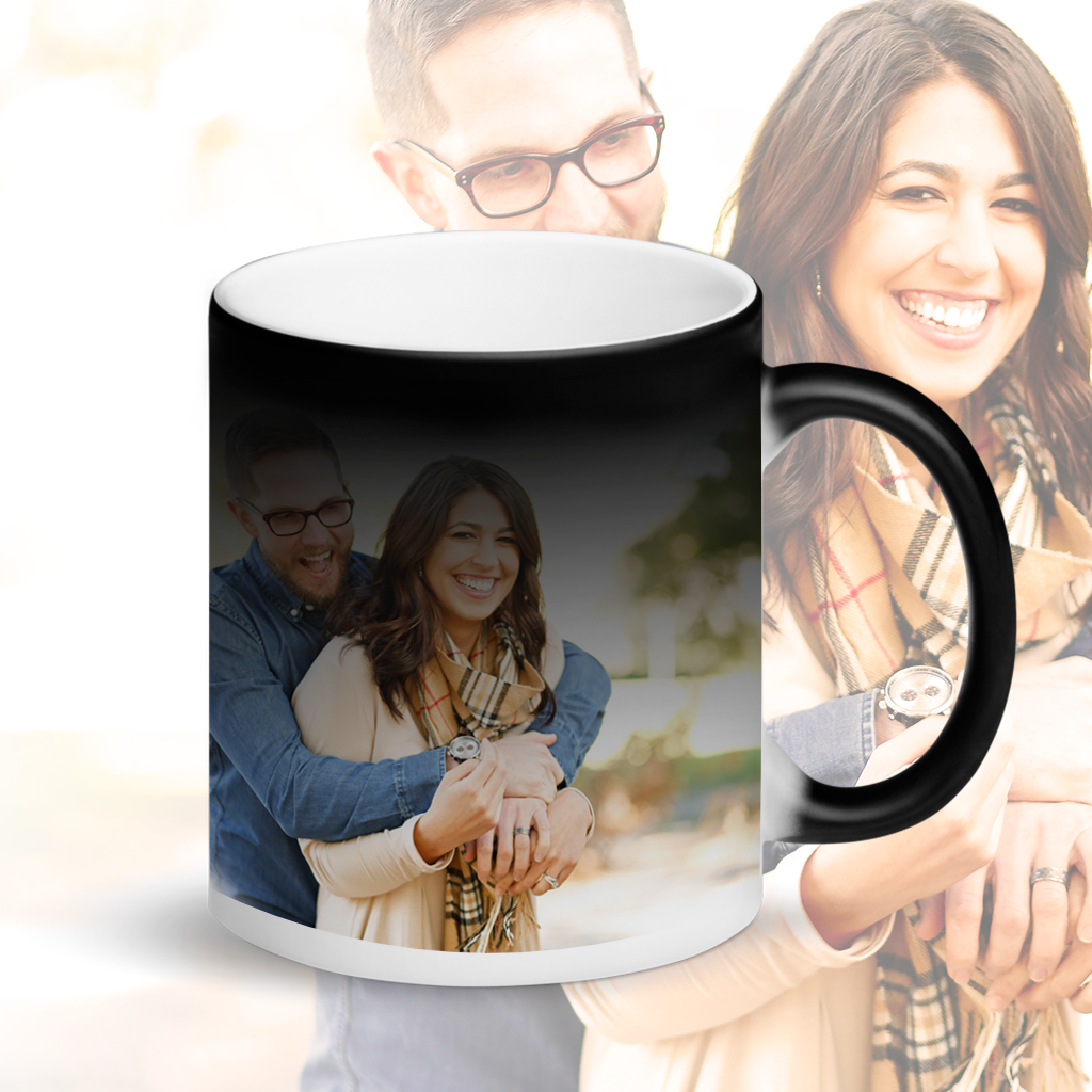 TAZA MÁGICA NEGRA CON DISEÑO PERSONALIZADO