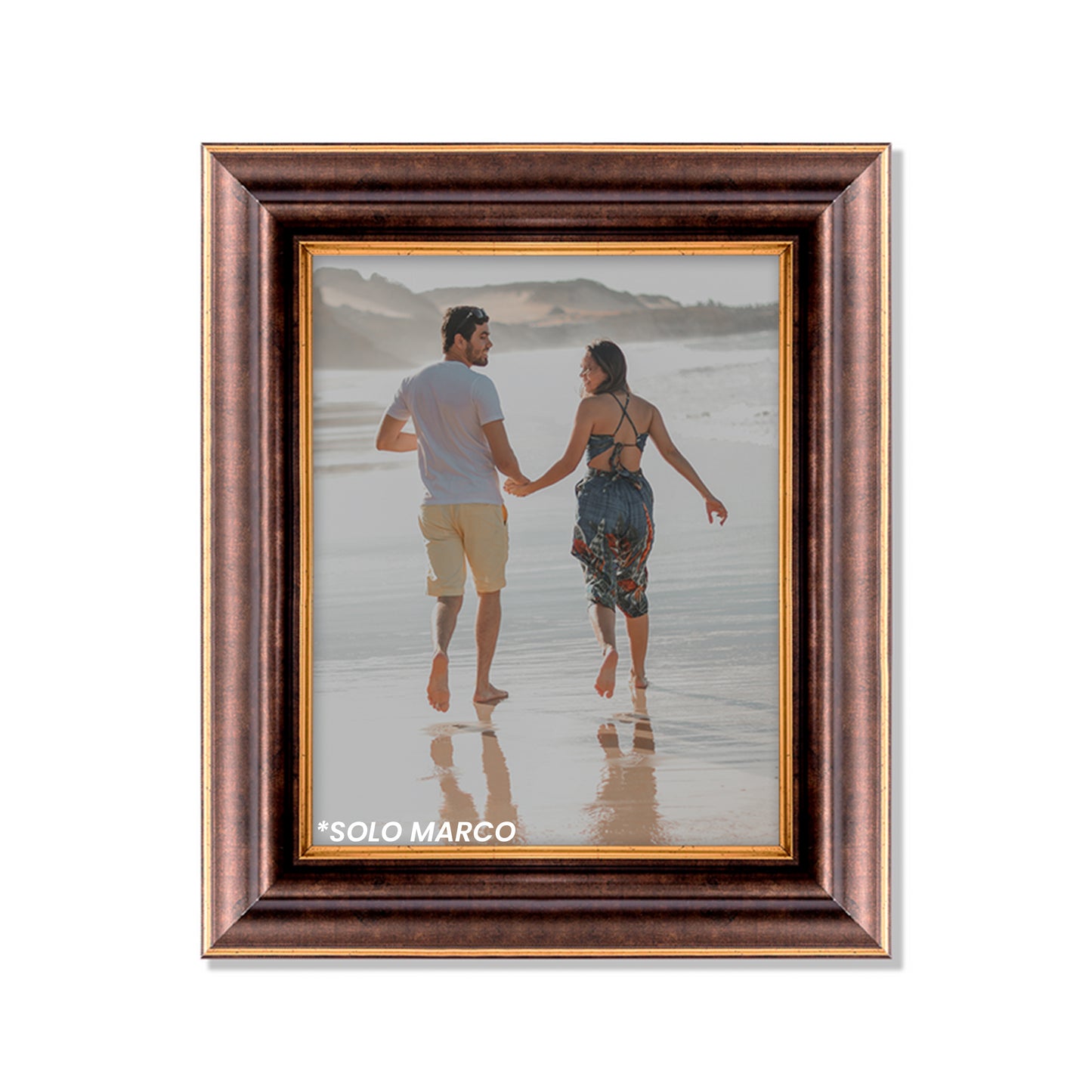 Marco tradicional con relieve Caoba con dorado