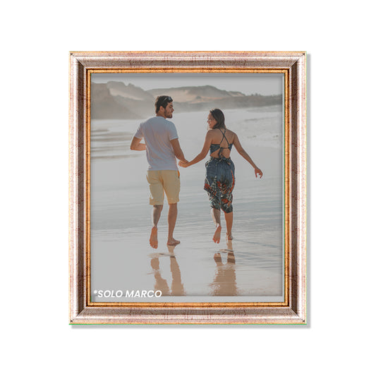 Marco tradicional dorado con plateado