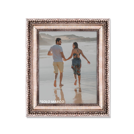 Marco tradicional grabado plateado